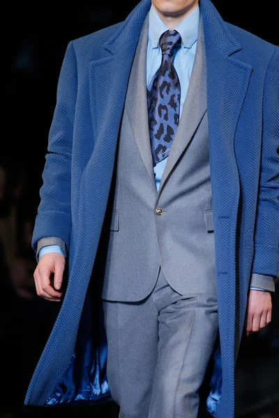 Look 76